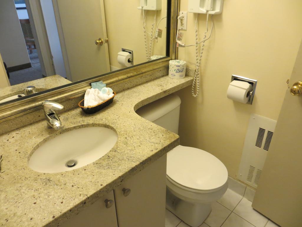 Oceanside Hotel バンクーバー 部屋 写真